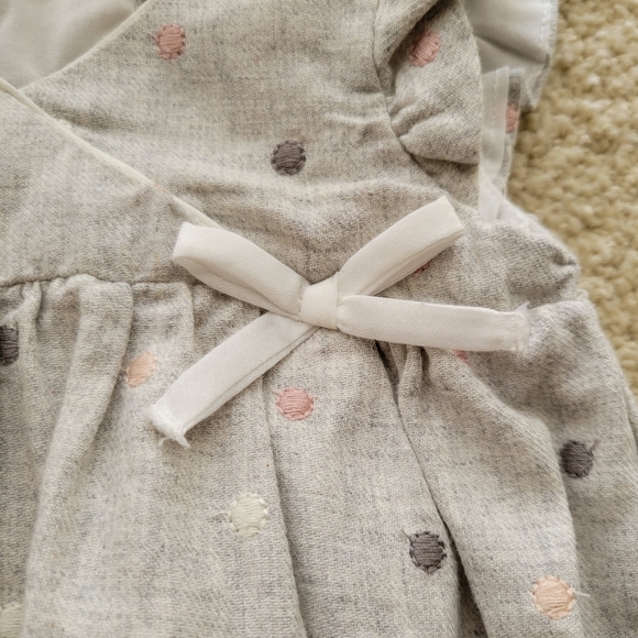 Shappy Chic Romper and hat grey with embroidered polka dots 3-6 months - Picture 4 of 7